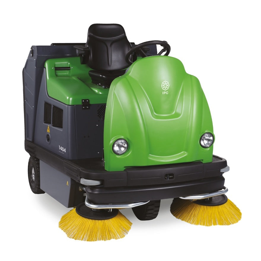 58" IPC Eagle 1404 Riding Vacuum Sweeper With 330 AH AGM Maintenance Free Batteries